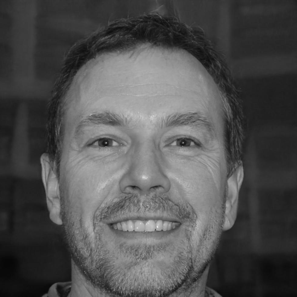 Преподаватель поддерживает студента на всех этапах обучения